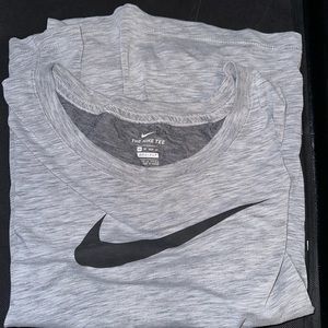 Dri-fit Nike shirt, short sleeve XS